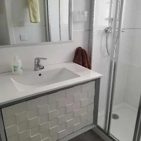 Superior Family Town Centre Close To In Peaceful Residential Zone Вилла Нерха