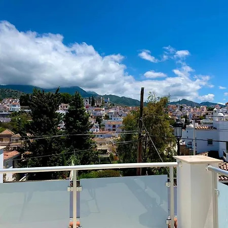 Superior Family Town Centre Close To In Peaceful Residential Zone *