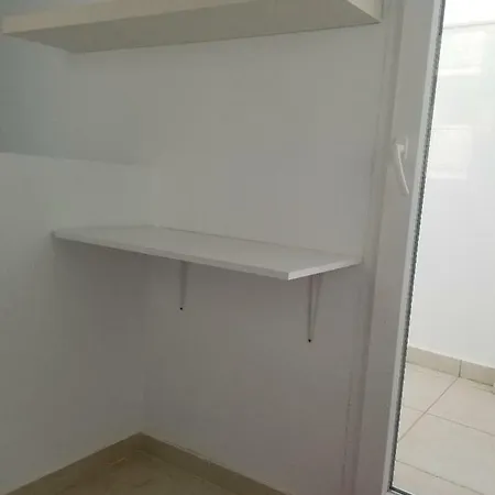 Villa Superior Family Town Centre Close To In Peaceful Residential Zone